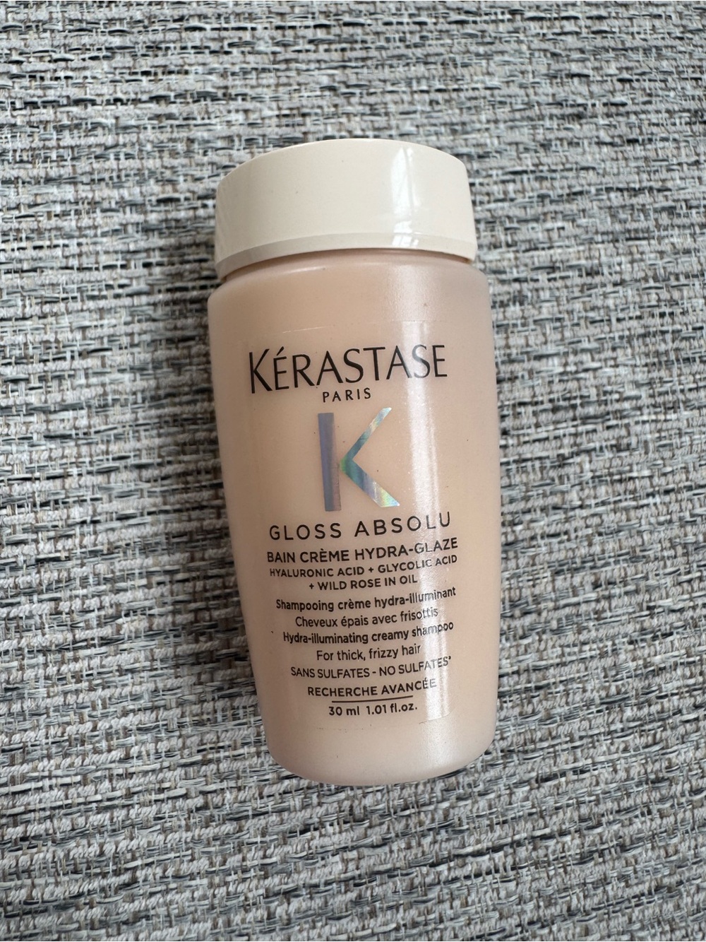 Kérastase Gloss Absolu Bain Crème Hydra-Glaze - Light Pink Bottle